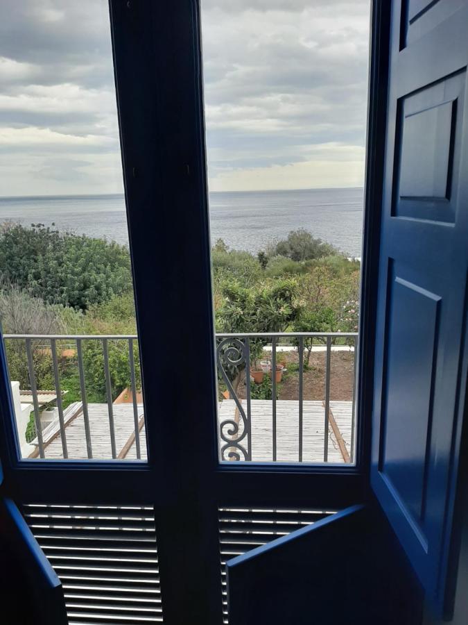Villa Insolia Santa Marina Salina Exterior photo