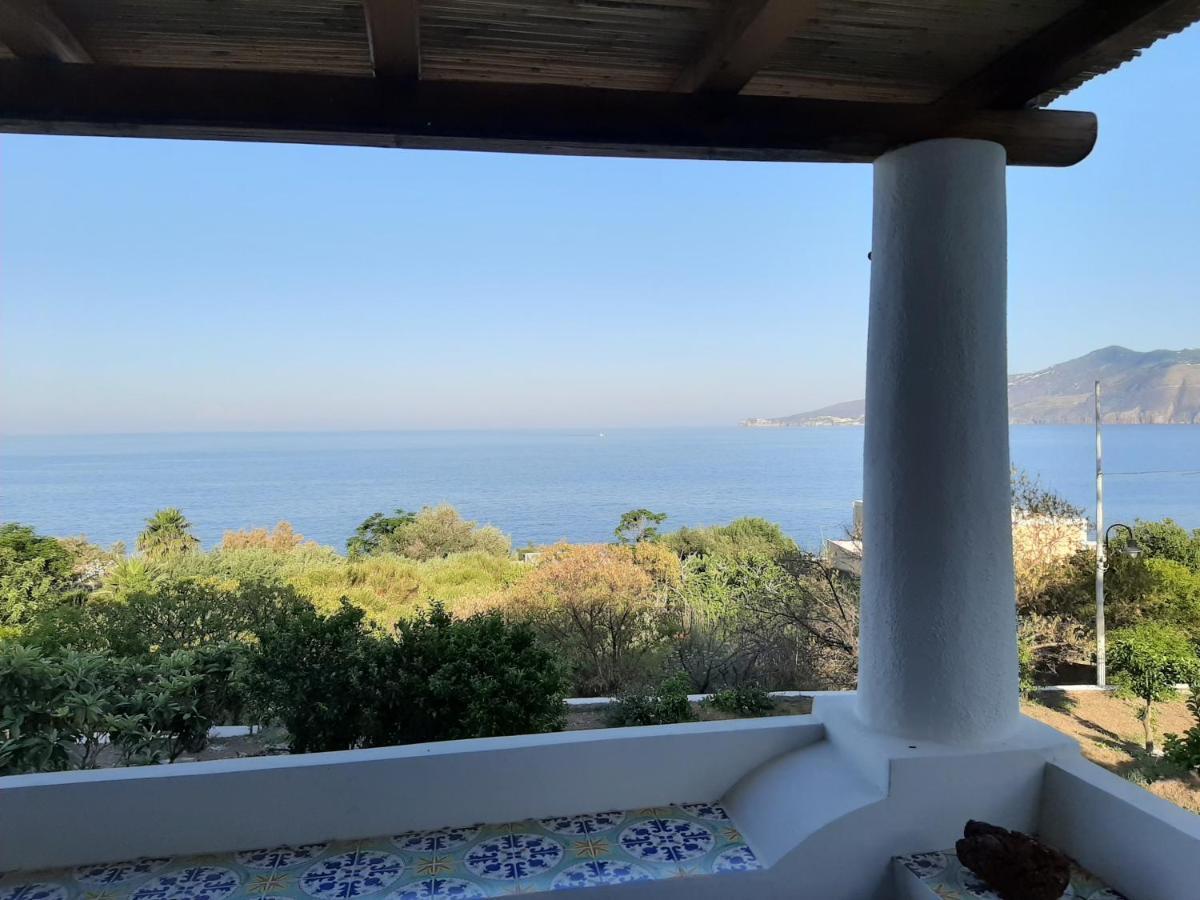Villa Insolia Santa Marina Salina Exterior photo