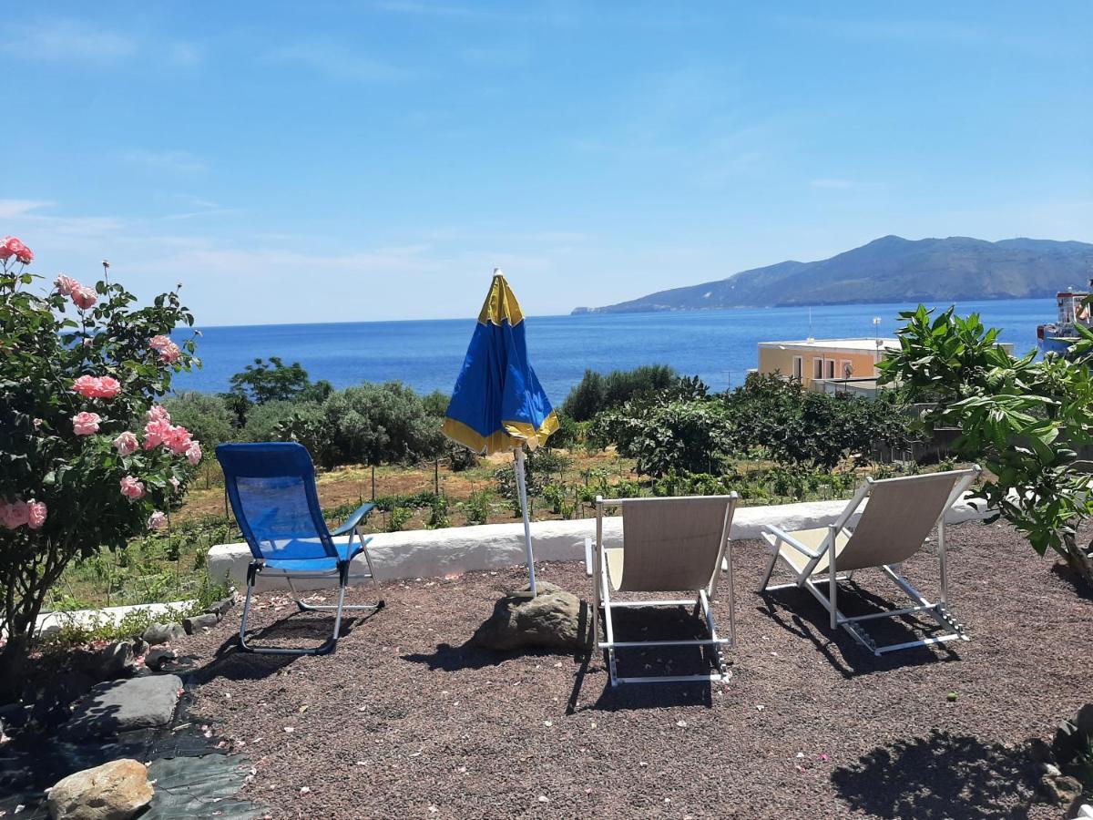 Villa Insolia Santa Marina Salina Exterior photo